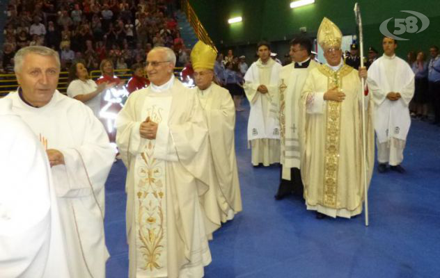 Semplicità e preghiera, Melillo conquista Ariano: la Diocesi abbraccia il nuovo Vescovo/VIDEO