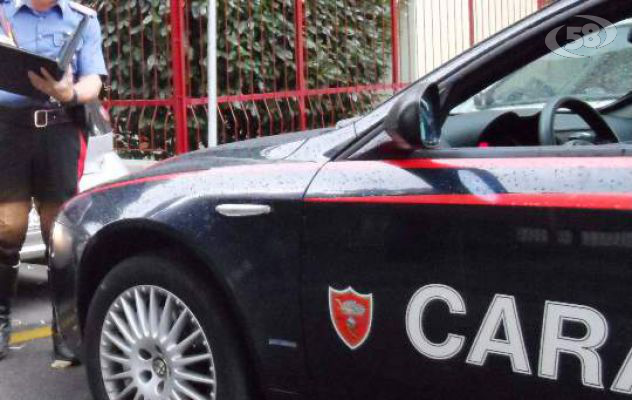 Incendiano auto a Foglianise, incastrati dai carabinieri