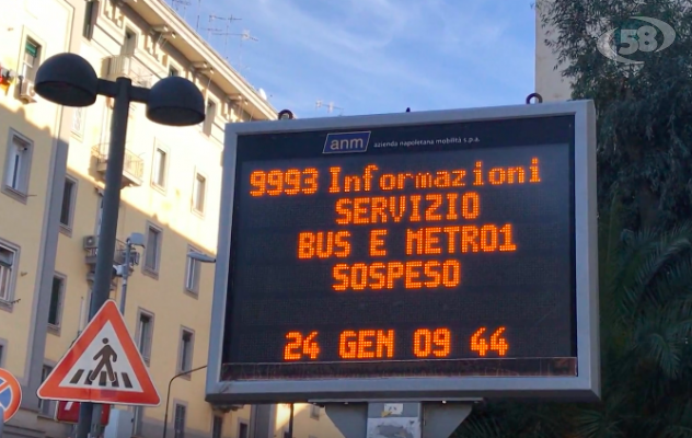 Trasporti, 6 ore di caos a Napoli: cittadini esasperati /VIDEO