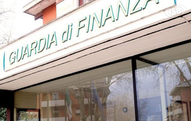 Blitz anti assenteismo della Finanza presso l'Asl di Avellino e Ariano
