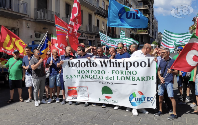 Crisi Whirlpool, in Irpinia rischiano in 200: indotto in piazza