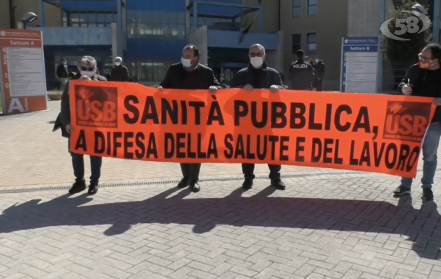 Assunzioni, gestione del personale, futuro del Landolfi: Usb in sit-in al Moscati