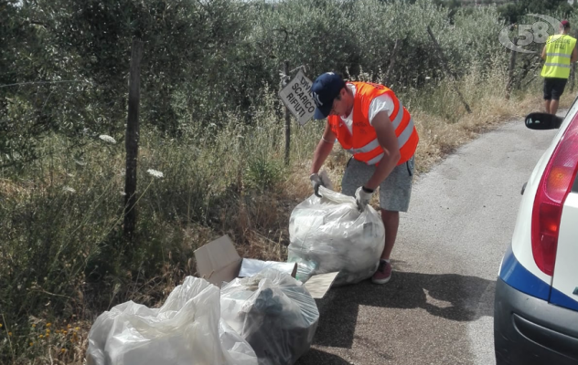 ''Ripuliamo Sturno'', volontari all'opera per raccogliere rifiuti
