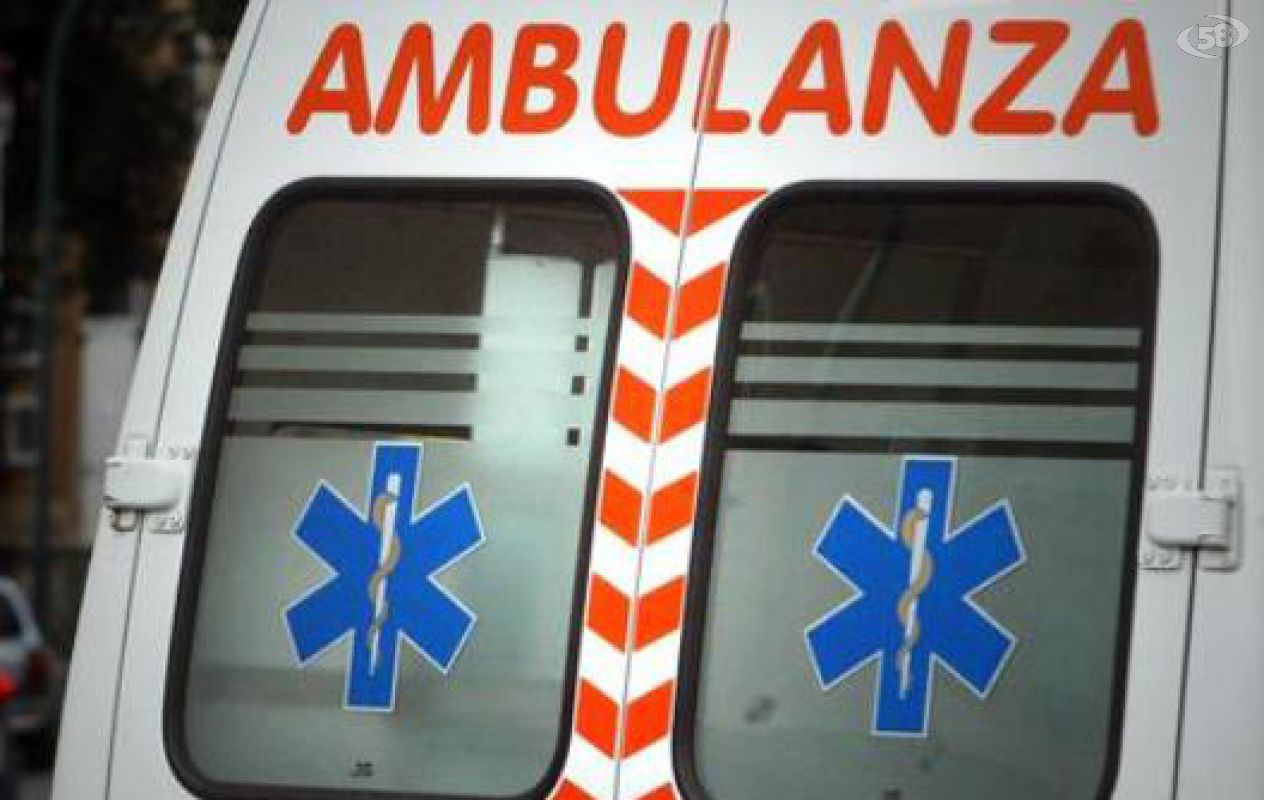 ambulanza(ANSA) ambulanza(ANSA)