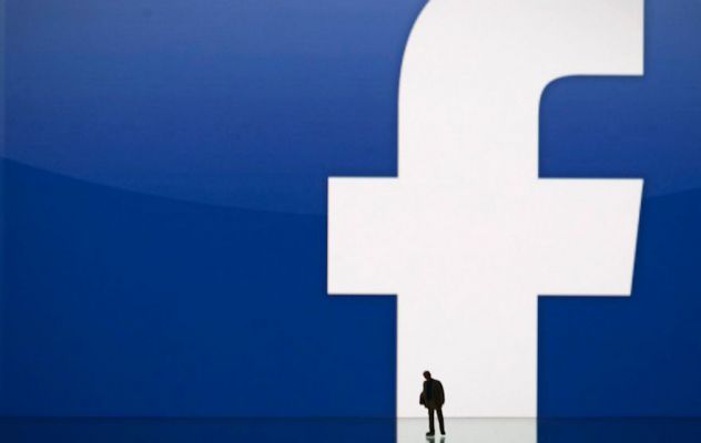 Facebook addio. Anzi no