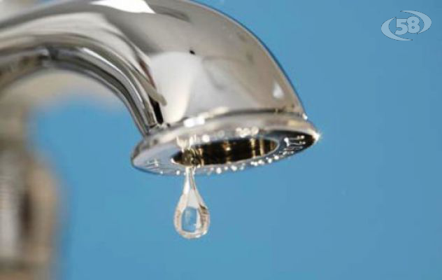 Paese senza acqua, sindaco a confronto con l’Alto Calore: “Gestire meglio i disservizi”