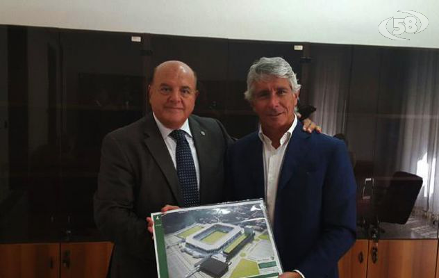 Siglato accordo tra B Futura e U.S. Avellino per la riqualificazione dello stadio Partenio-Lombardi