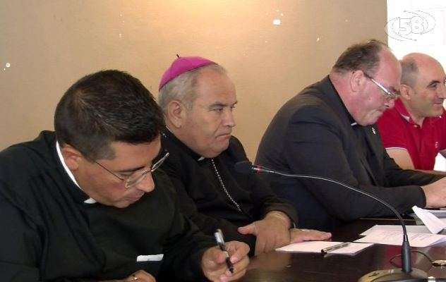 I volontari della Caritas a Nusco: "Le strutture per i migranti ci sono"//INTERVISTE