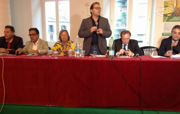 ''Risorse per i forestali, no alle trivelle e bonifica Isochimica'', il vice di De Luca in Irpinia