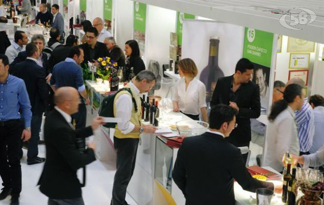 Vinitaly: l'Irpinia cala i suoi assi, degustazioni di Fiano e Aglianico