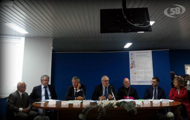 Ariano, il professore Docimo responsabile degli interventi alla tiroide/INTERVISTA