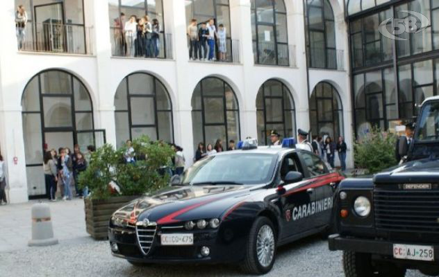 Alta Irpinia, sequestrata droga a due studenti. Allontanati cinque rumeni