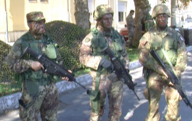 Festa delle forze armate, porte aperte alla Berardi: orgoglio d'Irpinia/VIDEO