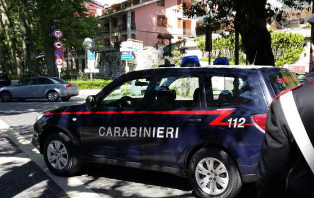Abusivismo commerciale, i Carabinieri denunciano due persone