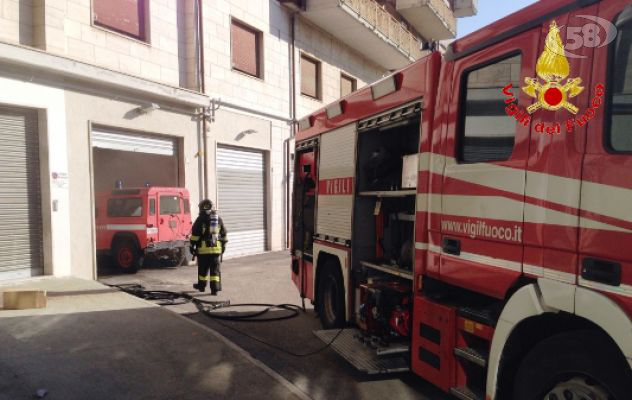 In fiamme auto di Irpiniambiente, intervengono i Caschi Rossi
