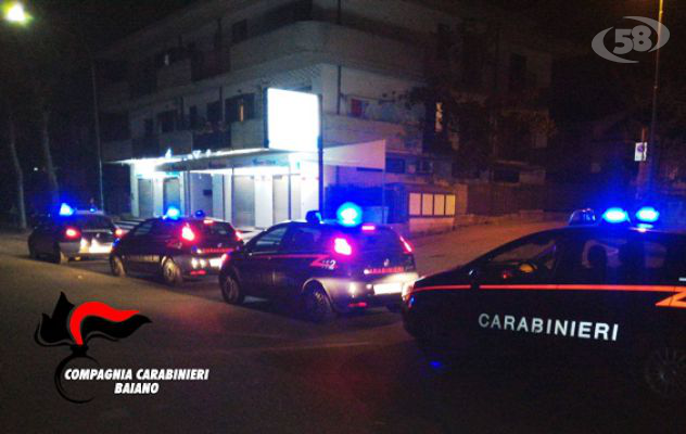 Bombe carta e pugnali nello scantinato, denunciato pregiudicato 