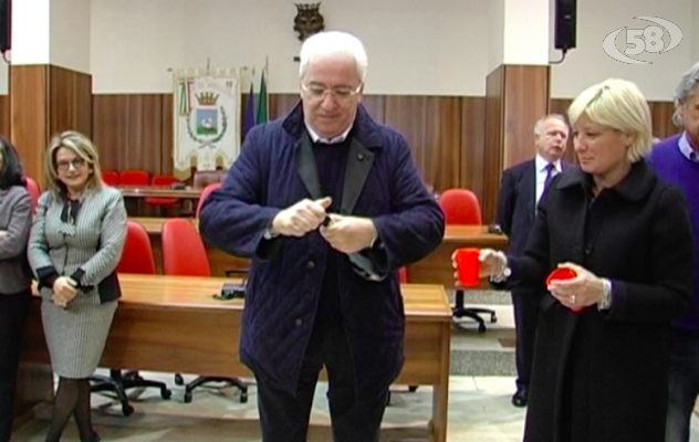 Foti saluta il 2015: ''Presto si vedranno i risultati del lavoro fatto''. Al Comune lo scambio degli auguri