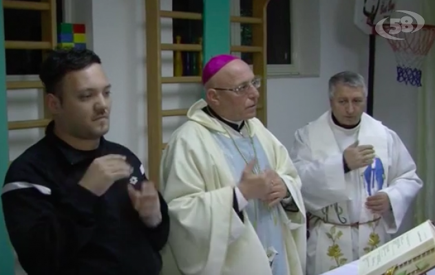 Ariano, il vescovo Melillo incontra i ragazzi del centro Mainieri/VIDEO