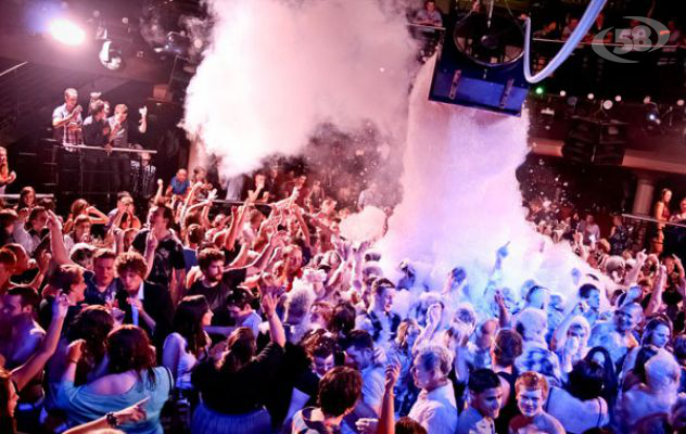 Movida: 5 denunce, due fermi per droga. Il bilancio