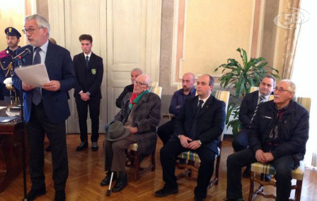 ''Mai più la guerra''. Giornata delle Memoria, medaglie d'onore per gli irpini prigionieri dei tedeschi
