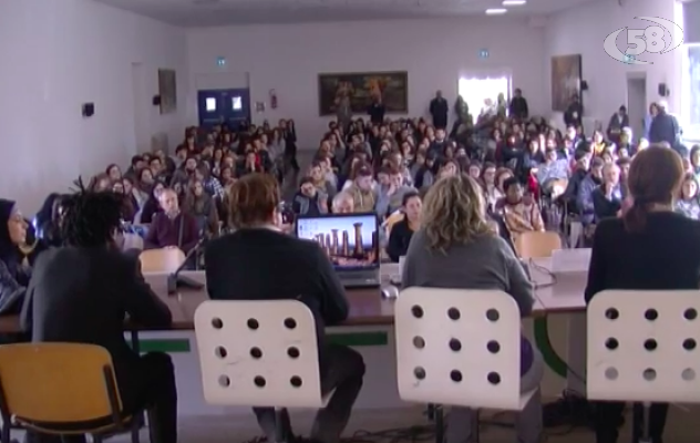 ''Noi tutti diversi'', dibattito al De Luca. Grano: ''Insegnare il rispetto e la tolleranza''