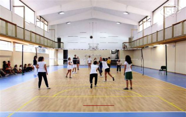 Atripalda, gli alunni potranno tornare in palestra: lavori per installare i termoconvettori
