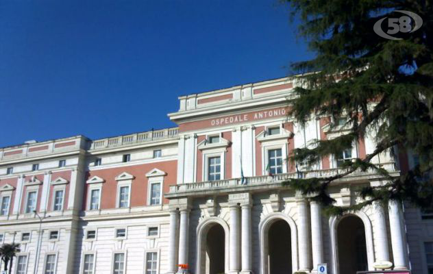 Blitz di De Luca al Cardarelli: ''Scene da quarto mondo. Una vergogna''