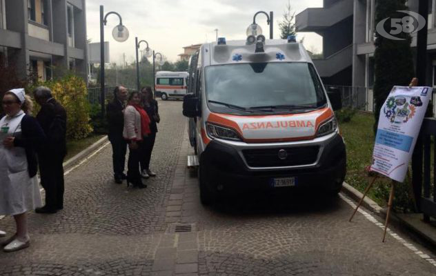 Ariano, Solofra e Sant'Angelo: ecco le nuove ambulanze/VIDEO