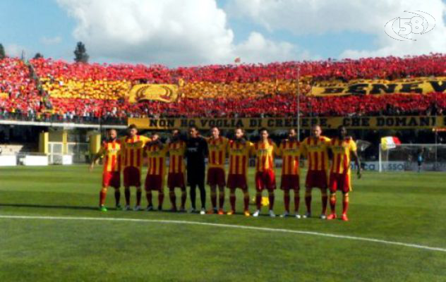 Espolde la festa a Benevento, è derby con l'Avellino /VIDEO