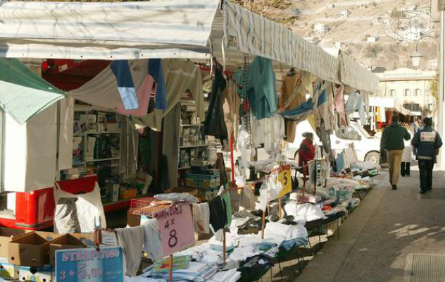 Ambulanti, l'allarme dei commercianti del Tricolle