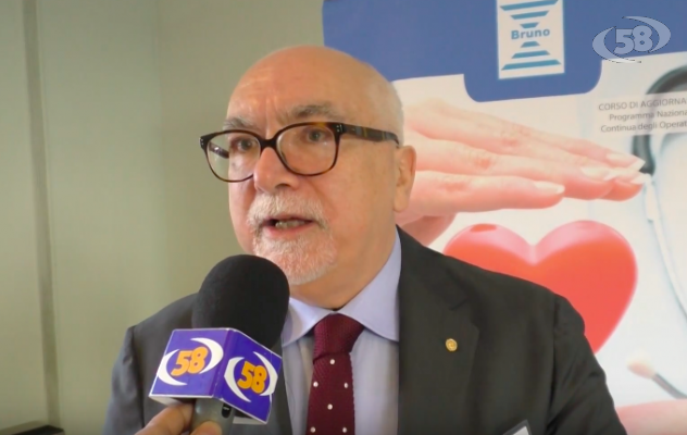 Farmaci, prima il paziente poi i conti della sanità: medici a confronto