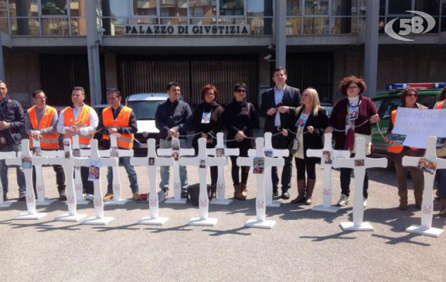 Strage bus, 15 rinvii a giudizio. A settembre il processo