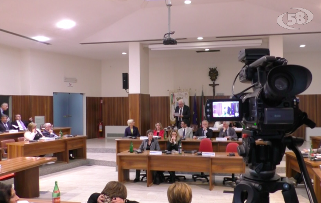 Scandalo Acs, l'intervento del sindaco Foti in Consiglio