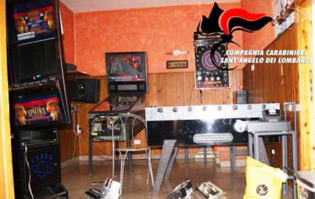 Furto in un bar di Sant'Angelo, 55enne nei guai