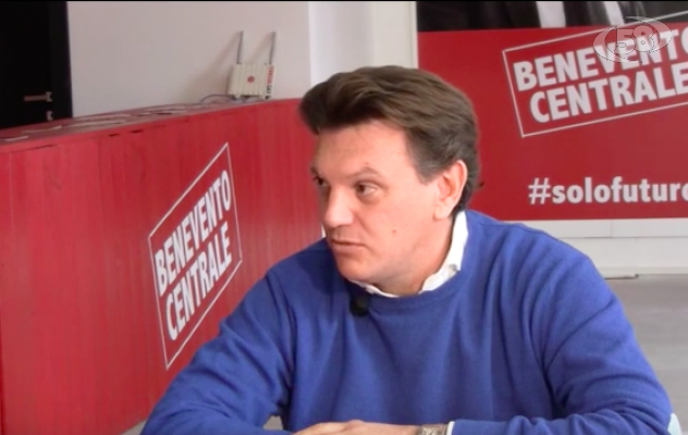 Del Vecchio annuncia gli assessori, tende l'assist e spara a zero contro Mastella/VIDEO