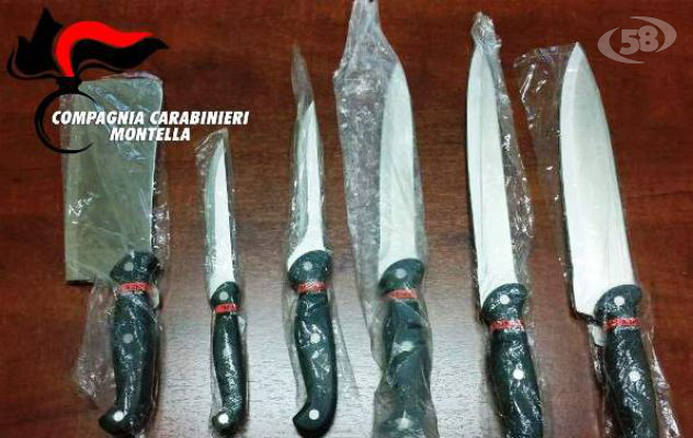 Coltelli nell'auto, fermate due persone di Mirabella