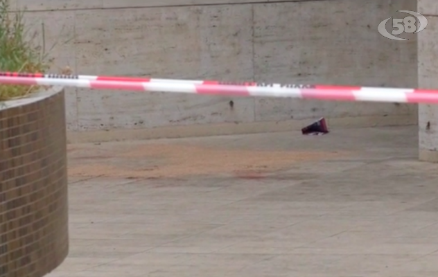 Ancora un suicidio, 83enne si lancia dal balcone