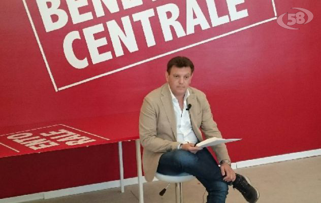 Benevento - Staff del sindaco, monta la protesta