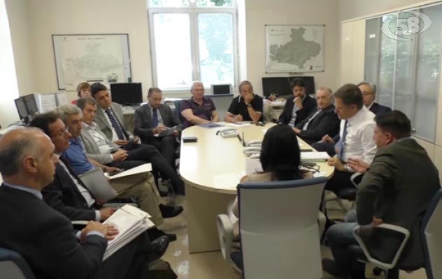 Acqua, De Stefano avverte: sarà un'estate drammatica / VIDEO /