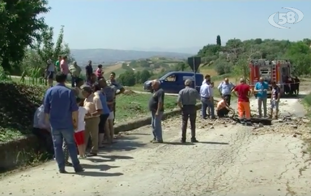 Contrada Creta, salta la condotta: la rabbia dei residenti / VIDEO