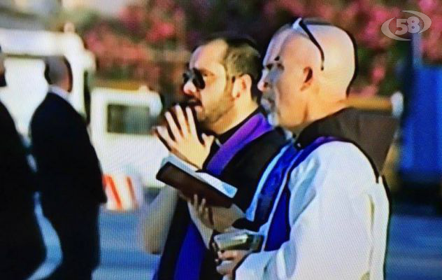 Strage di Dacca, rientrano le salme. Santa Lucia si stringe intorno al dolore del suo parroco