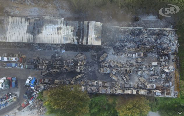 VIDEO / Inferno di fuoco, interrogato un uomo: stop a frutta e ortaggi