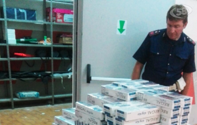 88 chili di sigarette nel bagagliaio, arrestato 50enne