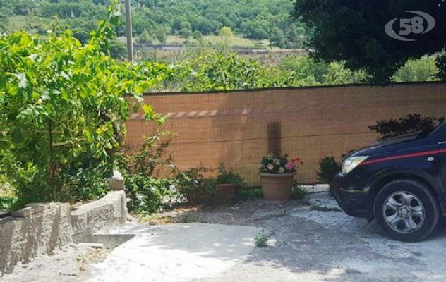 Allaccio abusivo per irrigare i campi, due persone nei guai