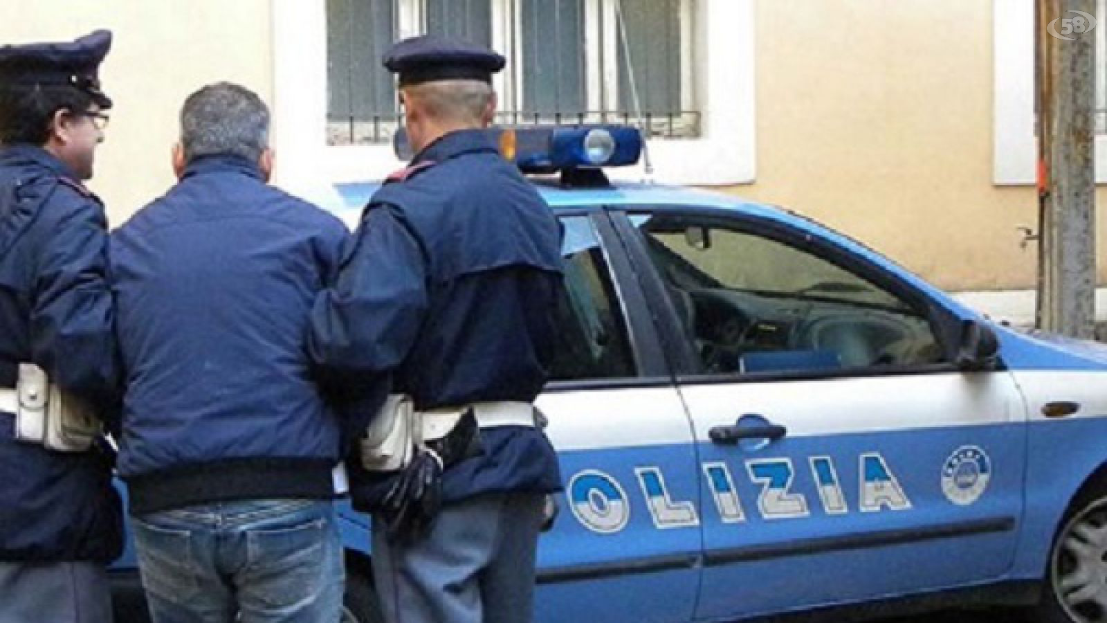 foto arresto pusher (polizia)