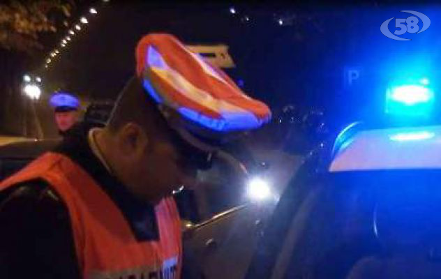 Rapinano un profugo, bloccati dai carabinieri