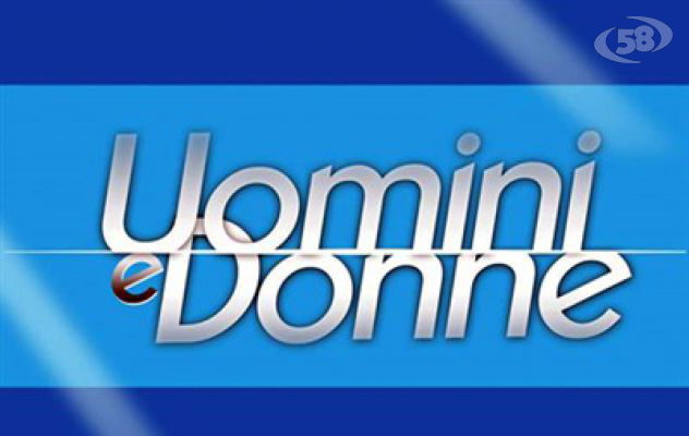 Ariano, alcol senza autorizzazione alla festa col vip di ''Uomini e Donne''