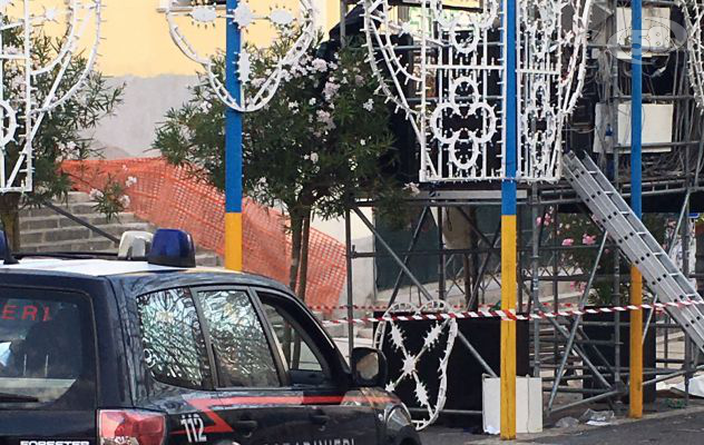  Altavilla Irpina, resta folgorato: operaio in fin di vita