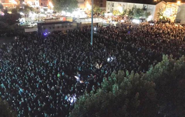 Festone, in migliaia per Raf. Il comitato: edizione da incorniciare