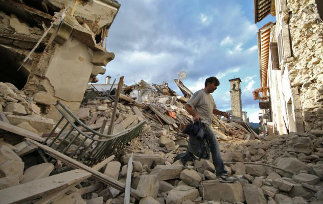Terremoto, l'Irpinia si mobilita per portare soccorso